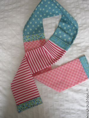 foulard trois motifs